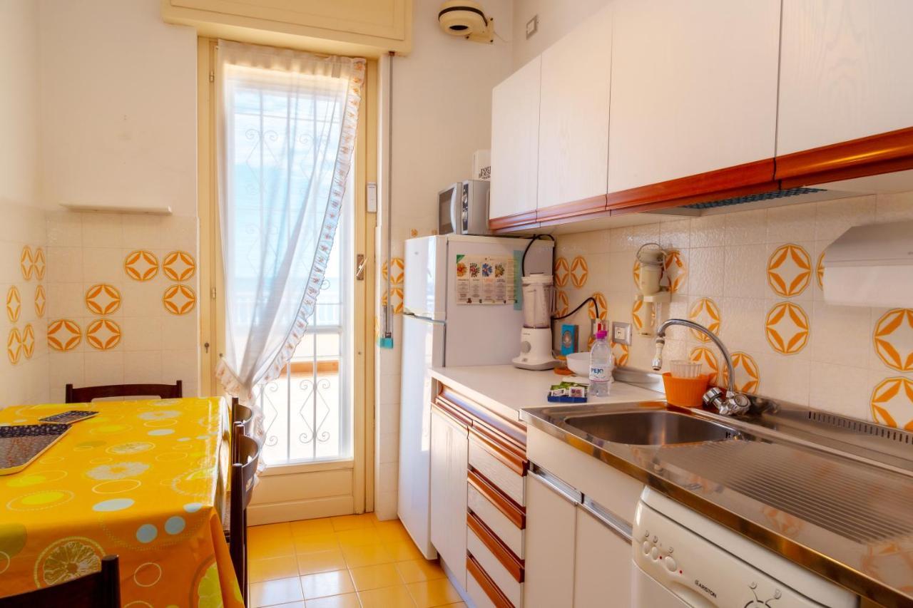 168B - La Terrazza Sul Mare, Casa A 10 Minuti Da Spiaggia, Parcheggio Privato Gratis Sanremo Luaran gambar