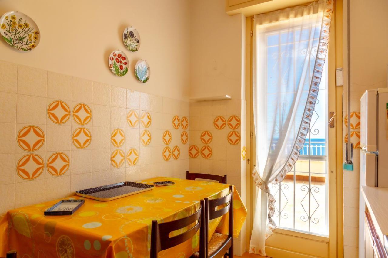 168B - La Terrazza Sul Mare, Casa A 10 Minuti Da Spiaggia, Parcheggio Privato Gratis Sanremo Luaran gambar